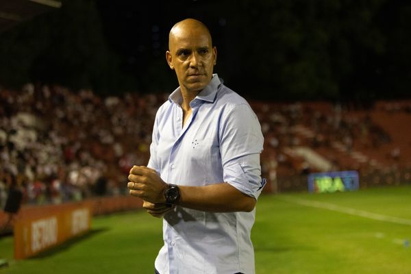 Pepa chegou ao Cruzeiro para substituir Paulo Pezzolano 