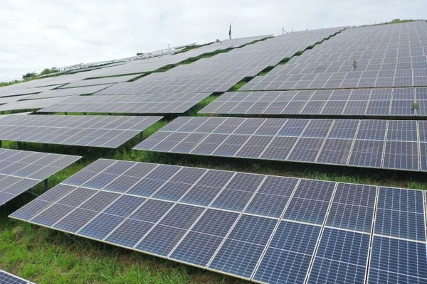 Usina de energia fotovoltaica do Sítio Esperança, na Serra