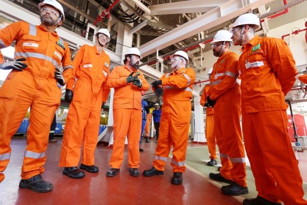 Presidente da Petrobras, Jean Paul Prates, a bordo do navio-plataforma (FPSO) Anita Garibaldi, em montagem no Estaleiro Jurong, em Aracruz por Fernando Pereira / Agência Petrobras
