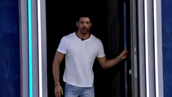 Ator está divulgando a novela ‘Terra e Paixão’, que vai substituir ‘Travessia’ no horário das 21h da TV Globo