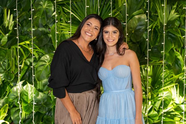 Taiza Ammar e  Lara Mendonça Corteletti