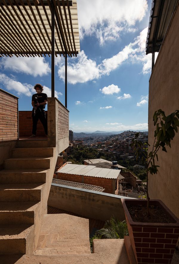 Além de aproveitar ao máximo a vista por Leonardo Finotti