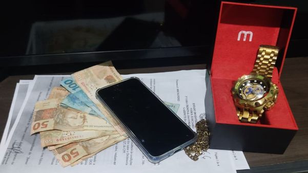  Vinícius Leal dos Santos, de 23 anos, é procurado pela polícia na Serra