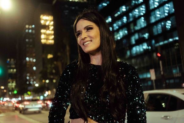 A cantora Camila Gabriel lança o single 