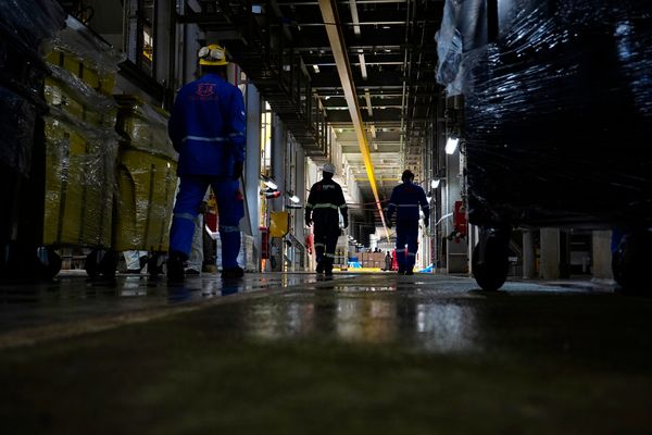  Anita Garibaldi, navio-plataforma da Petrobrás no Estaleiro Jurong, em Aracruz por Fernando Madeira