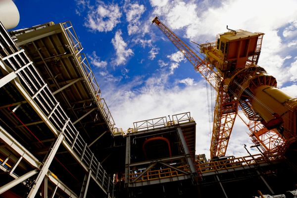  Anita Garibaldi, navio-plataforma da Petrobrás no Estaleiro Jurong, em Aracruz por Fernando Madeira