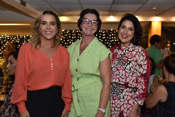Bartira Almeida, Eulália Chieppe e Renata Rasseli