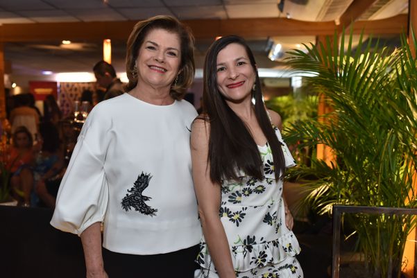 Oliete e Mônica Guerra