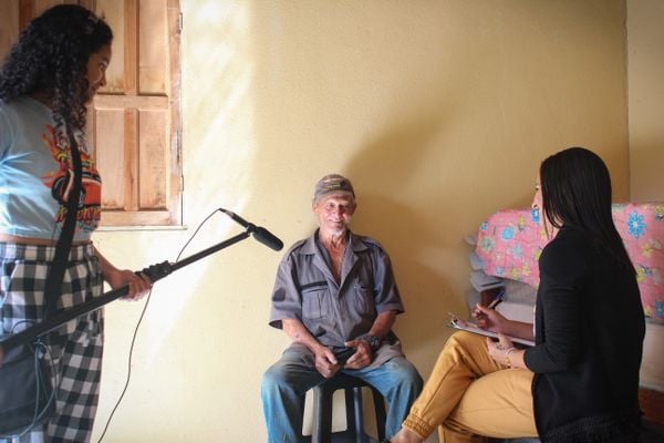 Estudantes lançam podcast com histórias dos avós em Vargem Alta  por Rickson Moura