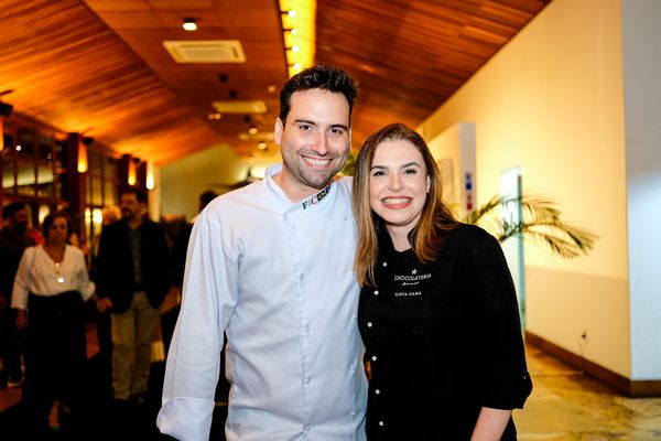 Hugo Grassi e Flavia Gama 