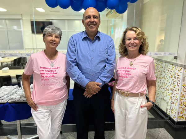 Léa Penedo (Diretora da Afecc), Marcos Dias Ayres (Diretor-Geral do Hospital Santa Rita) e Marilucia Dalla (Presidente da Afecc-Hospital Santa Rita)