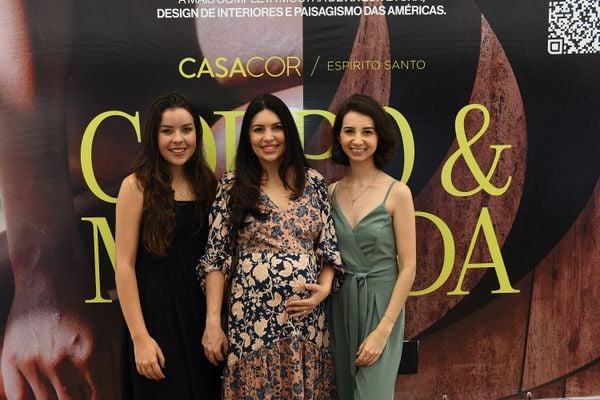 Natalia Decothé, Thais Feletti e Iolanda Luz