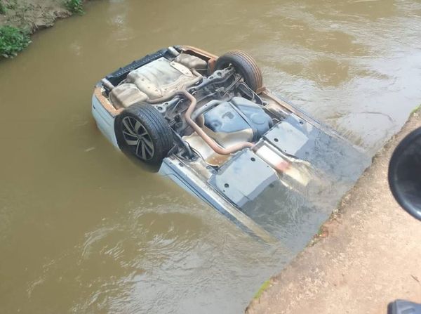 Ocorrência foi no último domingo e motorista não ficou ferido.