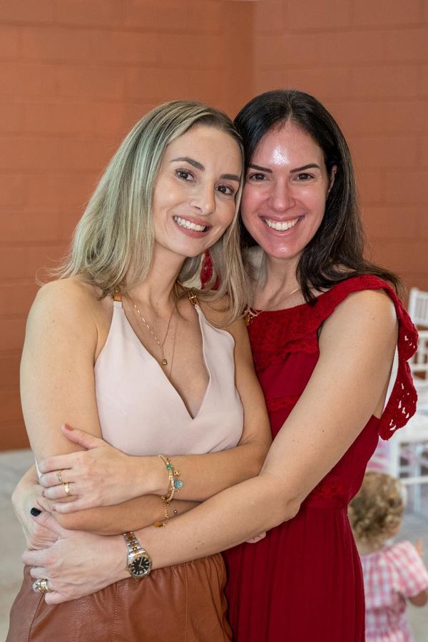 Priscila e Andressa Camporez