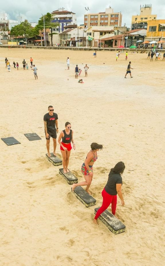 Praia de Meaípe, em Guarapari, após obras para aumentar a faixa de areia por Tiago Montes