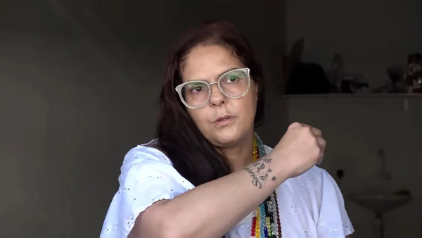 Amanda Nóbrega, de 47 anos, mãe de santo de terreiro invadido por homem armado no ES