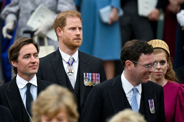 Harry foi à coroação do pai, o Rei Charles III, no Reino unido por Reuters/Folhapress