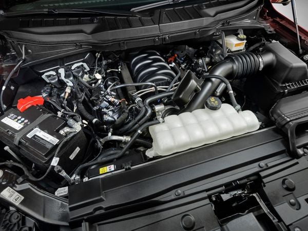 Picape full size Ford F-150 Platinum