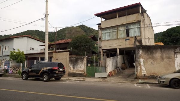 PF faz operação na casa de mergulhador em Vitória por Vinícius Zagoto