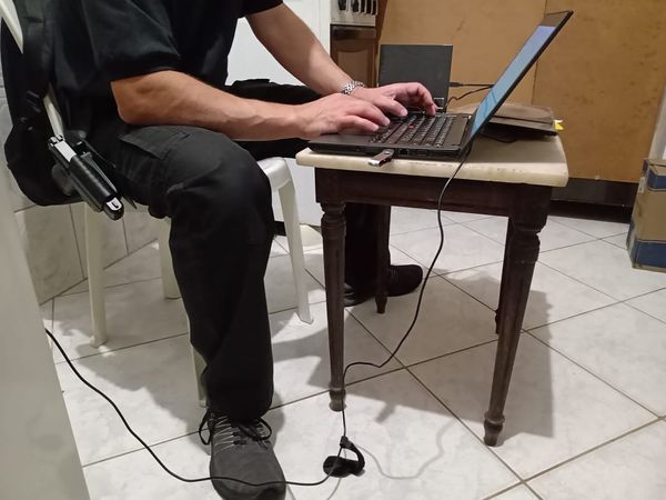 Professor é preso em flagrante com imagens de exploração sexual infantil