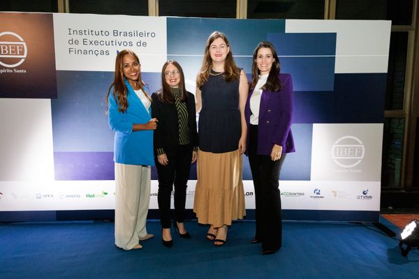 Sara Maiza, Lorraine Lameri, Mariana Simon e Cristina Oliveira