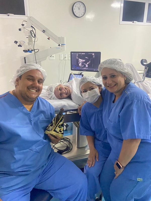 Capixaba empresta barriga para gerar bebê da amiga que não pode ter filhos por Arquivo pessoal 