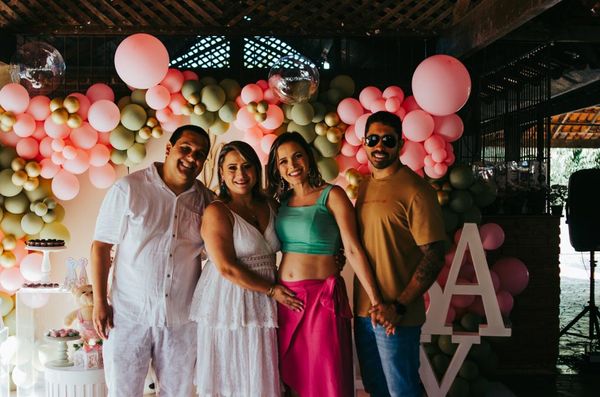 Capixaba empresta barriga para gerar bebê da amiga que não pode ter filhos por Arquivo pessoal 