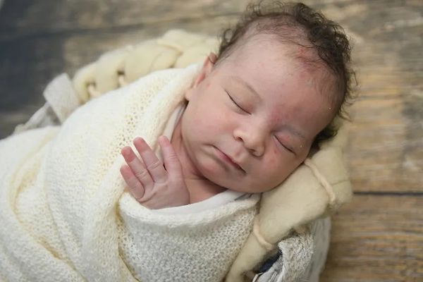 Bebês filhos de detentas do ES ganham ensaio fotográfico  por Divulgação/Sejus