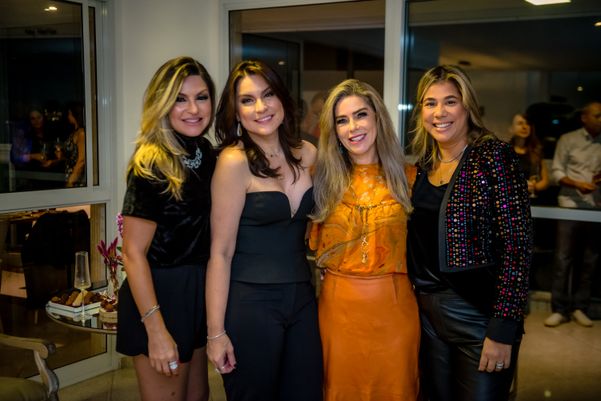 Eliane Bianchi, Débora Veronez, Ana Paula Rody e Roberta Camatta