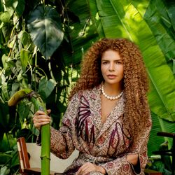 A cantora Vanessa da Mata