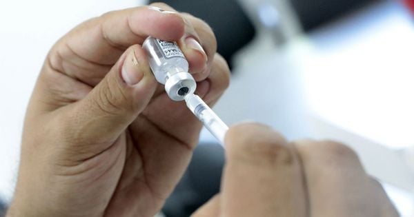 A campanha de vacinação, que acontece tradicionalmente entre os meses de abril e maio, neste ano terá início em março, devido ao aumento da circulação de vírus respiratórios no país