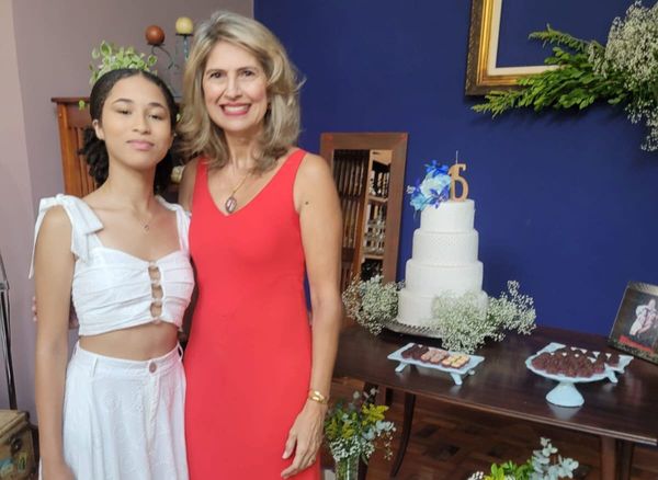 Chloe e Alcione Lobato