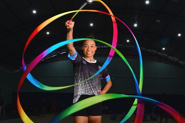 A ginasta capixaba Geovanna Santos por Fernando Madeira