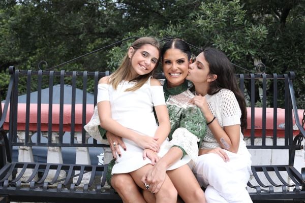 Camila Resende e as filhas  Sofia e Alice