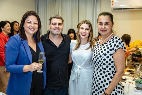 Karoline Saldanha, Cláudio Rabelo, Dra. Elisângela Cozzer e Lenita Alves