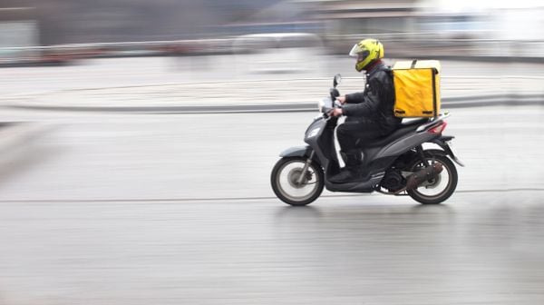 Motocicleta, delivery, entrega, ifood