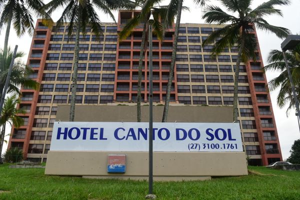 Tradicional Hotel Canto do Sol reabre as portas na Orla de Camburi, em Vitória