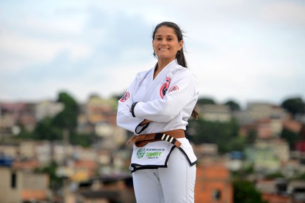 A atleta Jordana Lírio, do Jiu Jitsu, treina na Estação Cidadania de Cariacica por Fernando Madeira