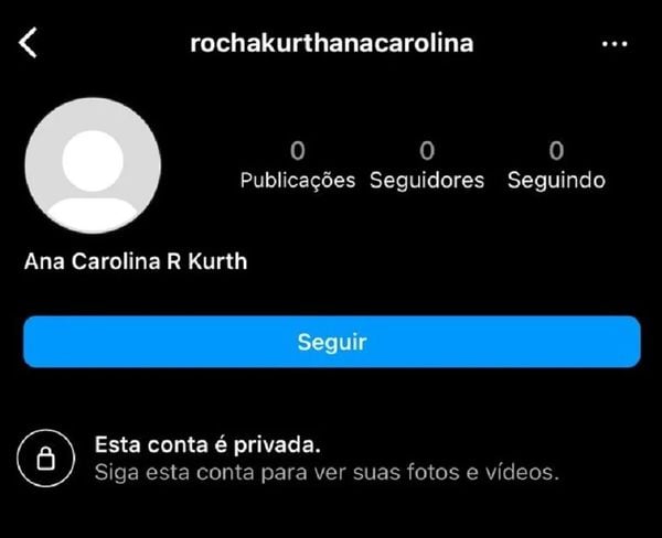 Família diz que namorado apagou fotos de perfil na rede social de Ana Karolina Rocha Kurt, de 24 anos, morta a facadas em apartamento no Centro de Vitória.