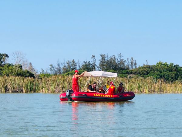 Lagoa Mãe-Bá em Anchieta