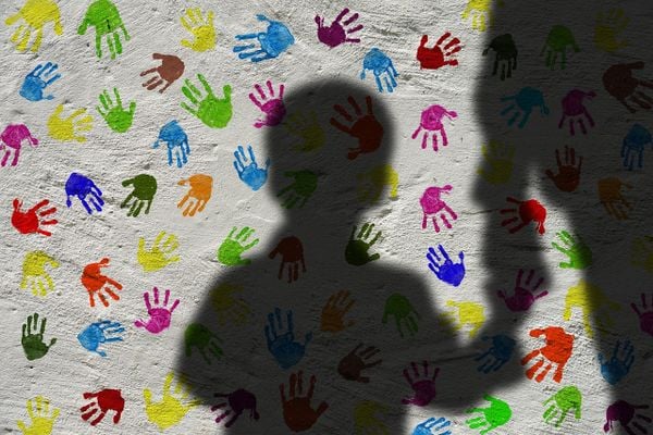 Violência contra crianças e adolescentes