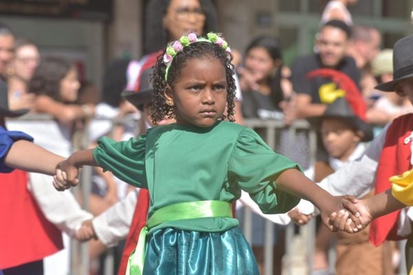 Desfile cívico em comemoração aos 488 anos de Vila Velha, nesta terça-feira (23) por Ricardo Medeiros