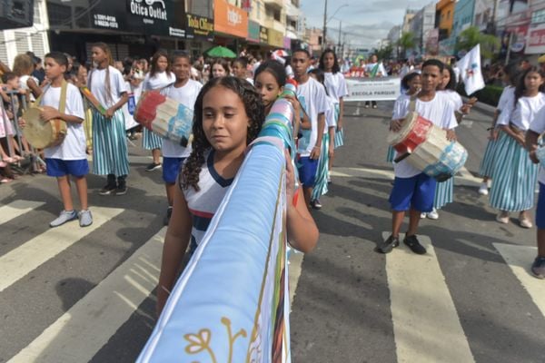 Desfile cívico em comemoração aos 488 anos de Vila Velha, nesta terça-feira (23) por Ricardo Medeiros