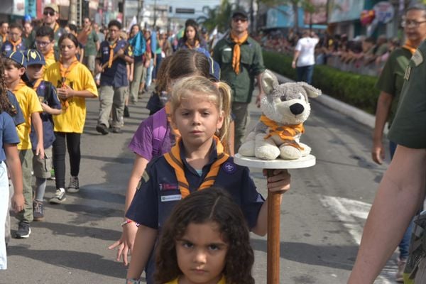 Desfile cívico em comemoração aos 488 anos de Vila Velha, nesta terça-feira (23) por Ricardo Medeiros