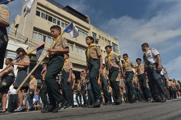 Desfile cívico em comemoração aos 488 anos de Vila Velha, nesta terça-feira (23) por Ricardo Medeiros