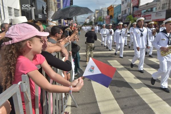 Desfile cívico em comemoração aos 488 anos de Vila Velha, nesta terça-feira (23) por Ricardo Medeiros