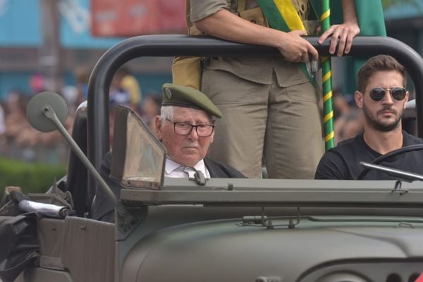 Desfile cívico em comemoração aos 488 anos de Vila Velha, nesta terça-feira (23) por Ricardo Medeiros