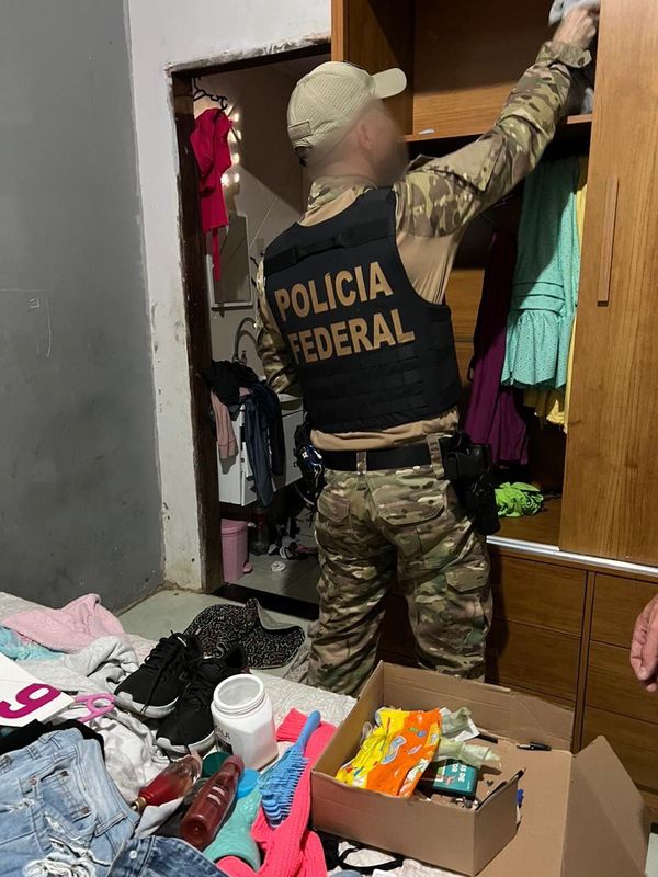 Polícia Federal realiza operação em Cachoeiro de Itapemirim por Polícia Federal 