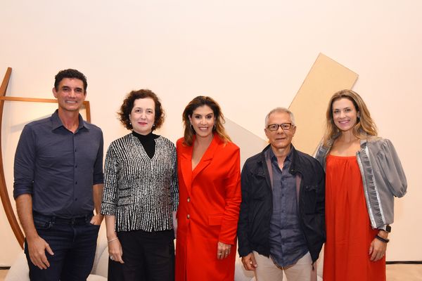 Juarez Gustavo Soares, Sandra Matias, Lara Brotas, o artista mineiro Manfredo de Souzanetto e Flavia Dalla