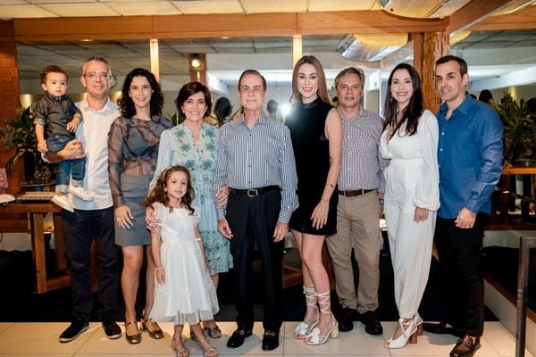 Manoel Rabelo celebrou 75 anos ao lado da família no Lareira Up